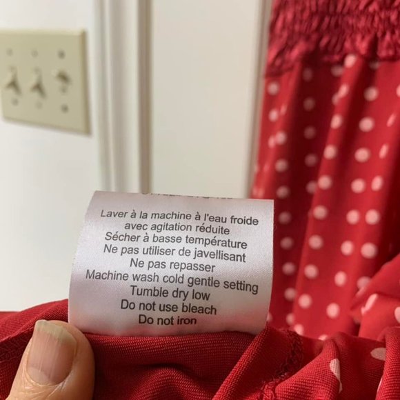 🌷3 for$20🌷TSC, US M, Red Polka Dot Shirred Waist V-Neck Cap Sleeved Top - Picture 9 of 9